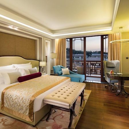 Grand Bay Hotel Beijing Jinpoluo Exterior foto