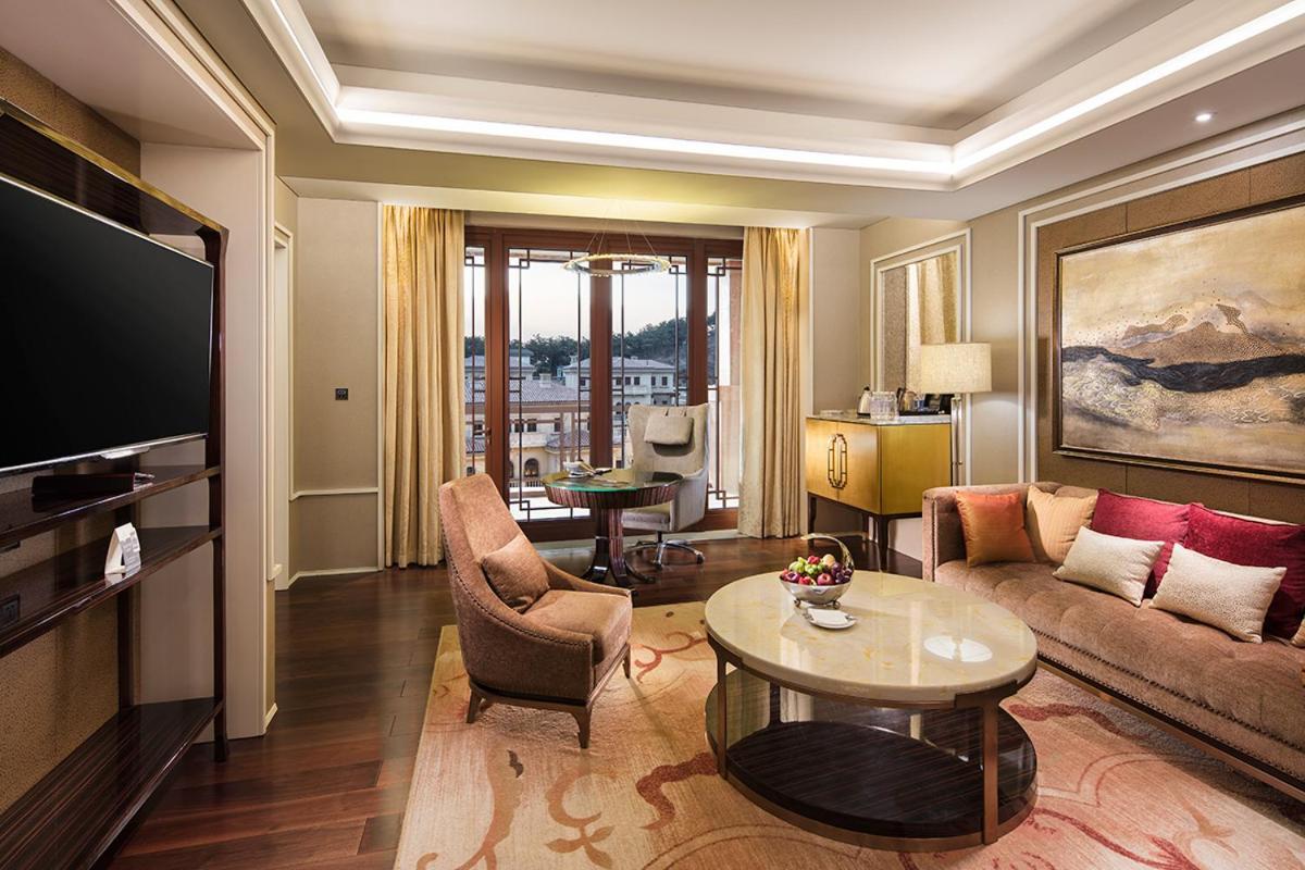 Grand Bay Hotel Beijing Jinpoluo Exterior foto